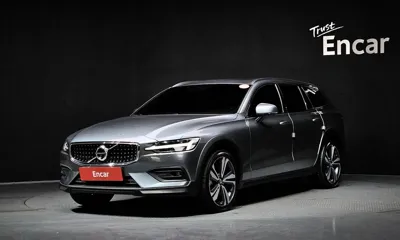Volvo V60 · 2020 год