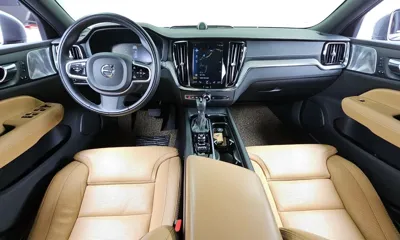 Volvo V60 2020, 64748 км, за 19491.24 USD - фото 7
