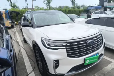 Ford Explorer 2024, 3100 км, за 40621 USD - фото 3