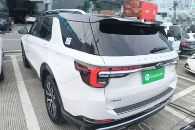 Ford Explorer 2024, 3100 км, за 40621 USD - фото 4