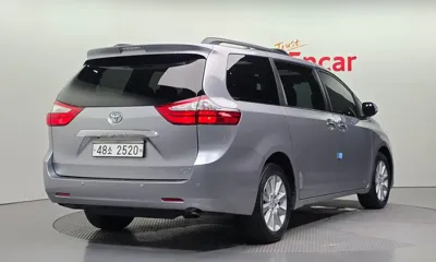 Toyota Sienna 2015, 90455 км, за 11750.03 USD
