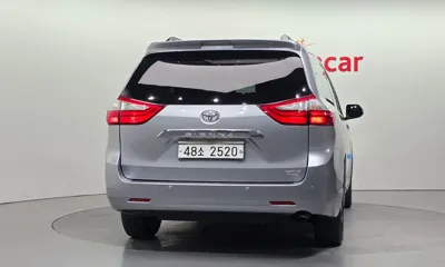 Toyota Sienna 2015, 90455 км, за 11750.03 USD