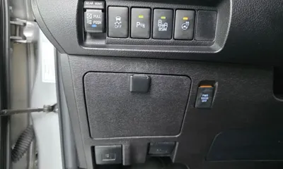Toyota Sienna 2015, 90455 км, за 11750.03 USD - фото 12