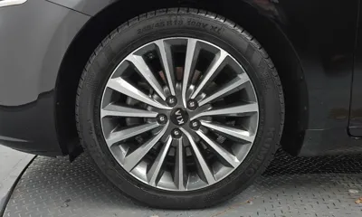 Kia K7 2018, 105024 км, за 12143.89 USD