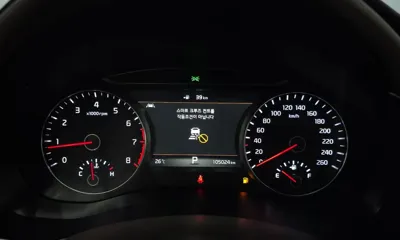 Kia K7 2018, 105024 км, за 12034.88 USD - фото 8