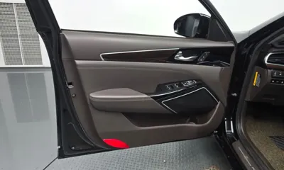 Kia K7 2018, 105024 км, за 12034.88 USD - фото 24