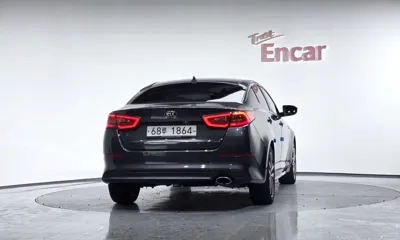 Kia K5 2014, 104135 км, за 3900.06 USD