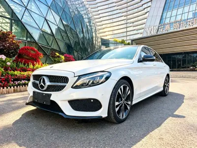 Mercedes-Benz C-Class · 2015 год