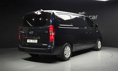 Hyundai Starex 2019, 197125 км, за 6188.93 USD