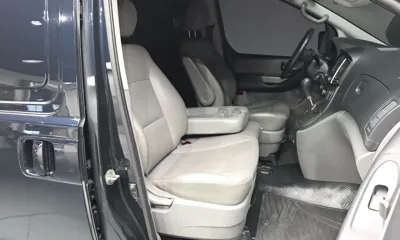 Hyundai Starex 2019, 197125 км, за 6188.93 USD - фото 11