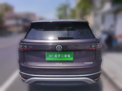 Volkswagen ID.6 Crozz 2021, 79100 км, за 19704 USD