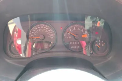 Jeep Compass 2014, 128800 км, за 4557 USD - фото 8