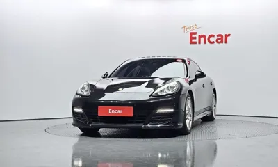 Porsche Panamera 2011, 174043 км, за 15042.03 USD