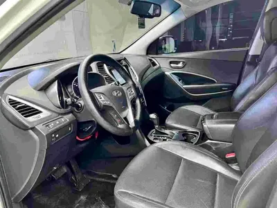 Hyundai Santa Fe 2016, 100000 км, за 6309.24 USD