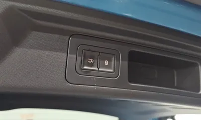 BYD Atto 3 2025, 10390 км, за 17255.97 USD - фото 27