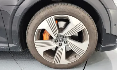 Audi e-tron 2021, 120259 км, за 32809.2 USD