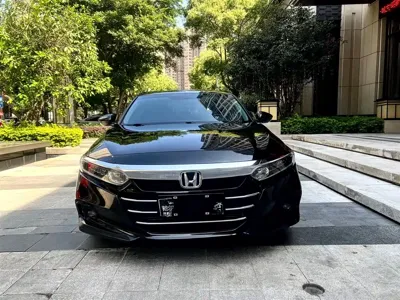 Honda Accord 2022, 82000 км, за 14439.57 USD