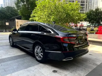 Honda Accord 2022, 82000 км, за 14439.57 USD