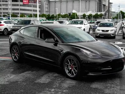 Tesla Model 3 2022, 127000 км, за 17677.59 USD