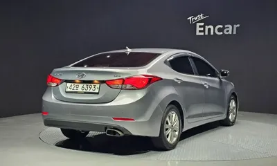 Hyundai Avante 2015, 146824 км, за 3898.25 USD
