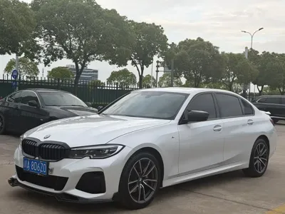 BMW 3 Series 2021, 44000 км, за 26575.21 USD