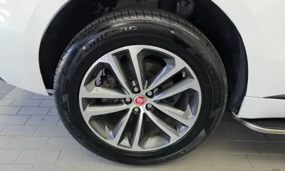 Jaguar F-Pace 2018, 150093 км, за 7877.12 USD