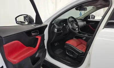Jaguar F-Pace 2018, 150093 км, за 7877.12 USD - фото 10