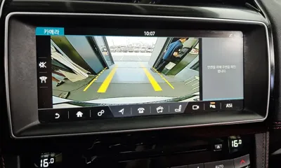 Jaguar F-Pace 2018, 150093 км, за 7877.12 USD - фото 16