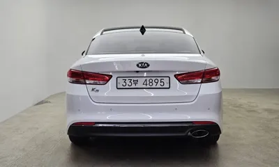 Kia K5 2016, 133335 км, за 5054.48 USD