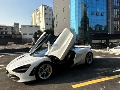 McLaren 720S · 2020 год