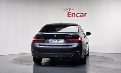 BMW 3-Series 2019, 96309 км, за 14332.26 USD