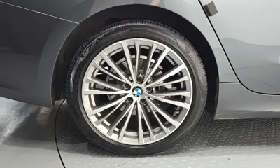 BMW 3-Series 2019, 96309 км, за 14332.26 USD