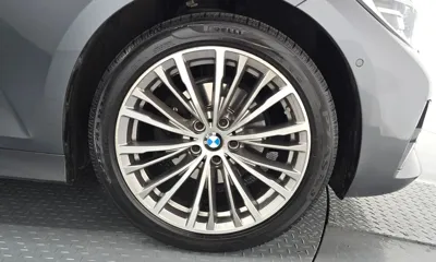 BMW 3-Series 2019, 96309 км, за 14332.26 USD - фото 21