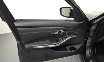 BMW 3-Series 2019, 96309 км, за 14332.26 USD - фото 24