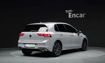 Volkswagen Golf 2024, 62501 км, за 18526.94 USD