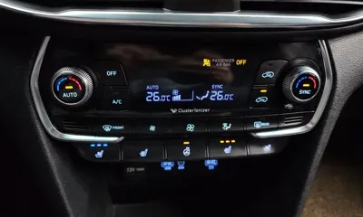 Hyundai Santafe 2020, 125875 км, за 11562.6 USD - фото 17