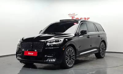 Lincoln Aviator · 2023 год