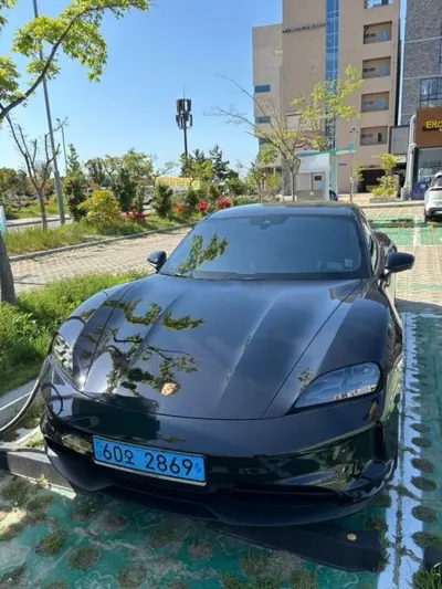 Porsche Taycan 2025, 16000 км, за 92097.77 USD - фото 8