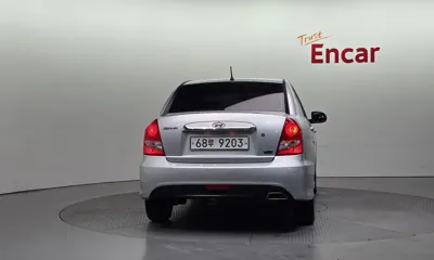 Hyundai Verna 2010, 88356 км, за 2299 USD