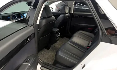 Hyundai Grandeur 2023, 61817 км, за 17907.14 USD - фото 11