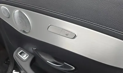 Mercedes-Benz GLC-Class 2019, 76472 км, за 18543.03 USD - фото 19