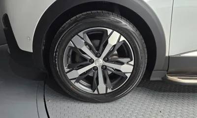 Peugeot 5008 2020, 162598 км, за 14585.8 USD