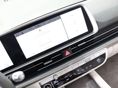 Hyundai Ioniq6 2024, 98780 км, за 20065.16 USD - фото 17