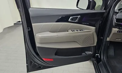 Kia Canival 2024, 42858 км, за 28623.5 USD - фото 24