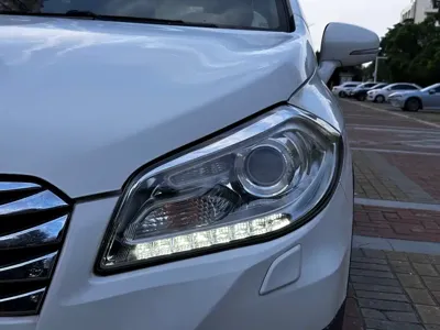 Suzuki S-Cross