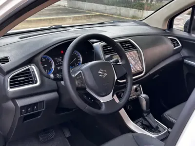 Suzuki S-Cross