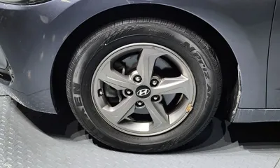 Hyundai Avante 2017, 101861 км, за 6937.56 USD