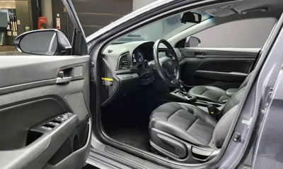 Hyundai Avante 2017, 101861 км, за 6937.56 USD - фото 11