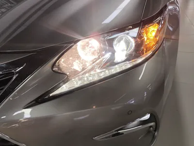 Lexus ES 2015, 126000 км, за 16017 USD - фото 2