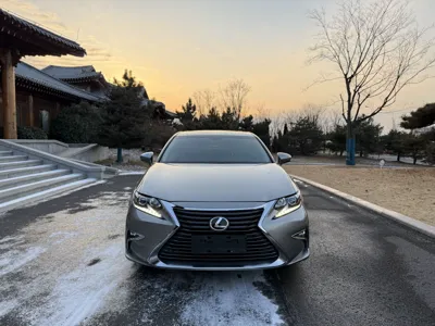 Lexus ES 2015, 126000 км, за 16017 USD - фото 3
